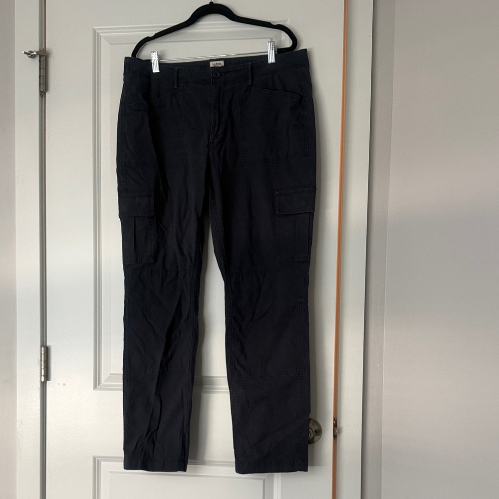 L.L. Bean Women's Dark Blue Straight Leg Cargo Pants